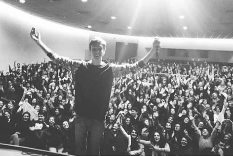 "Meu Queridooo" - Victor Meyniel